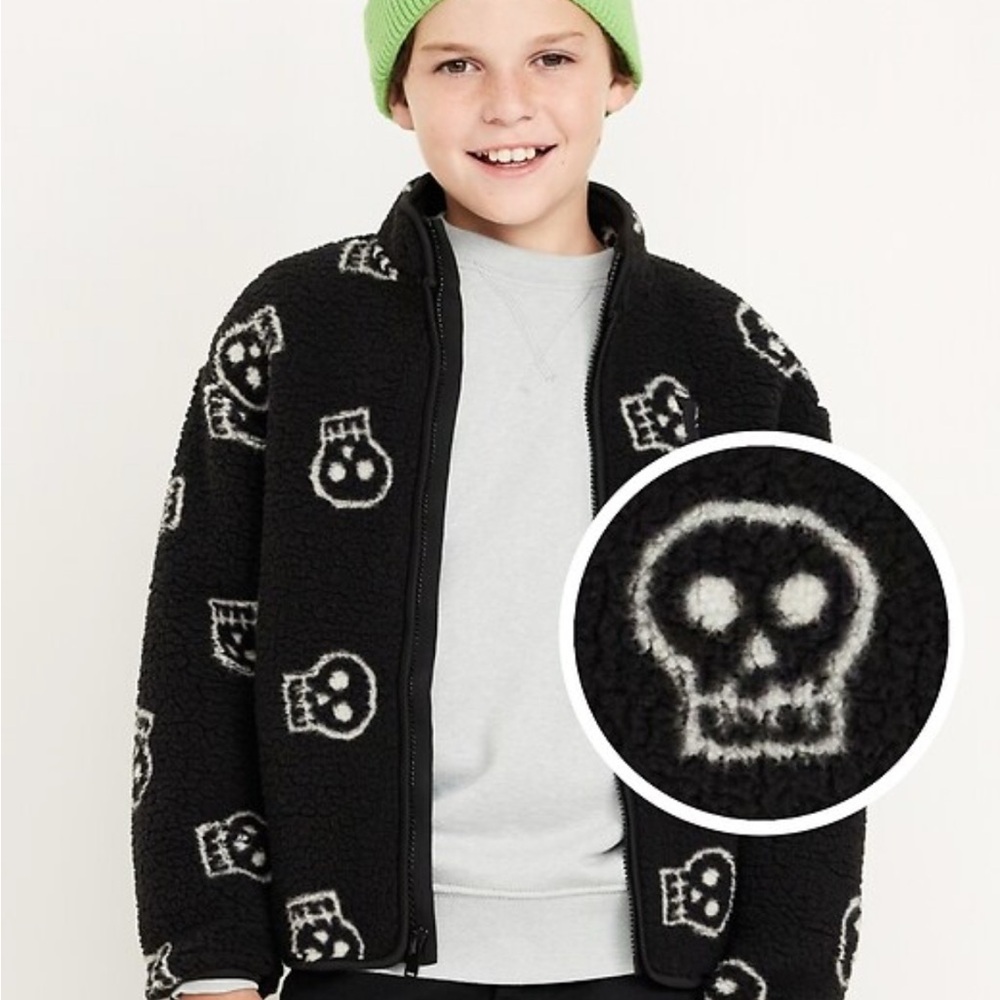 Old Navy Black and White skulls Fleece Jacket sweater halloween